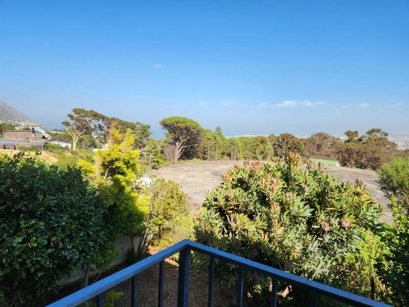 To Let 3 Bedroom Property for Rent in Mountainside Western Cape